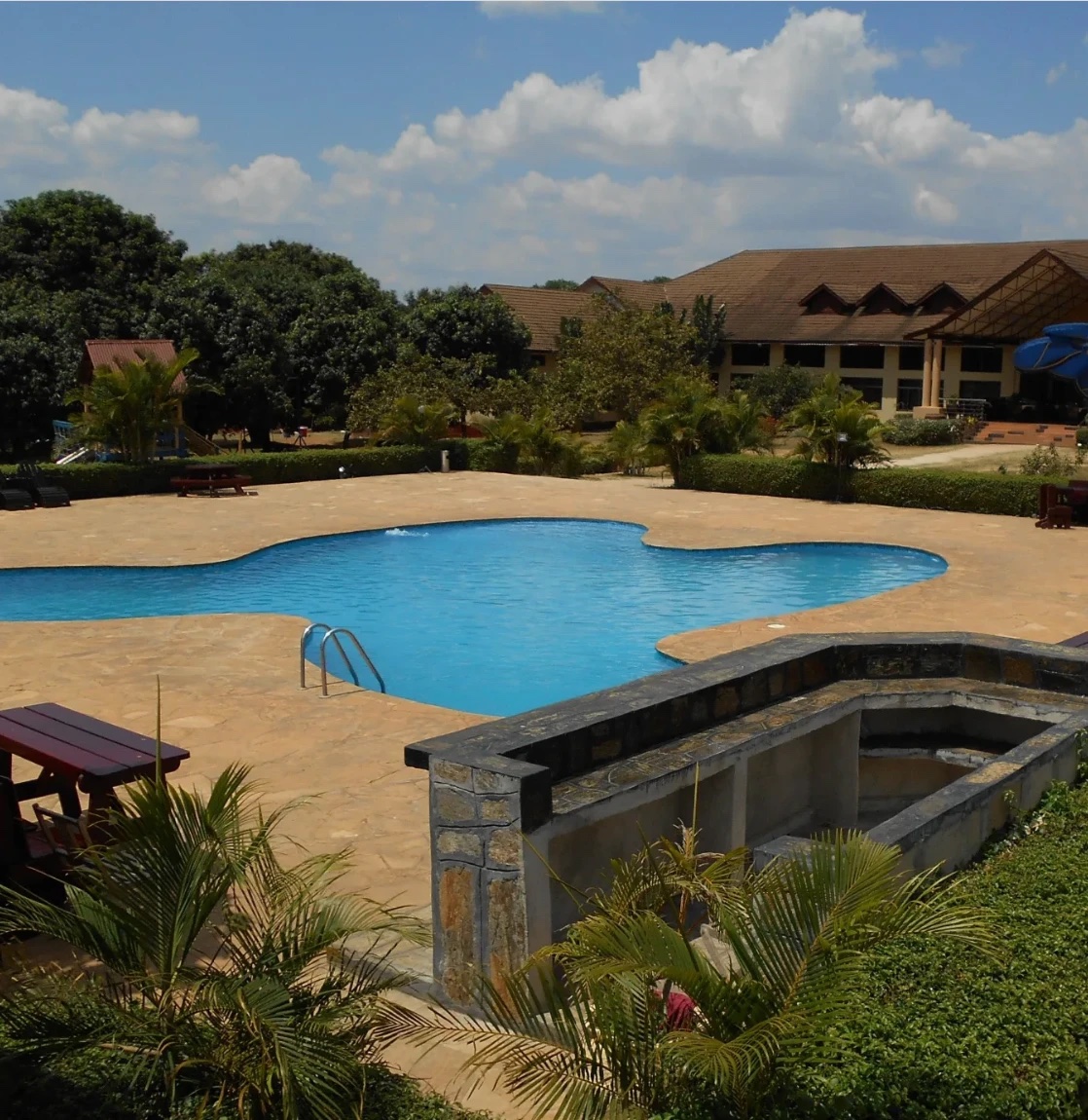 Nashera Hotel
